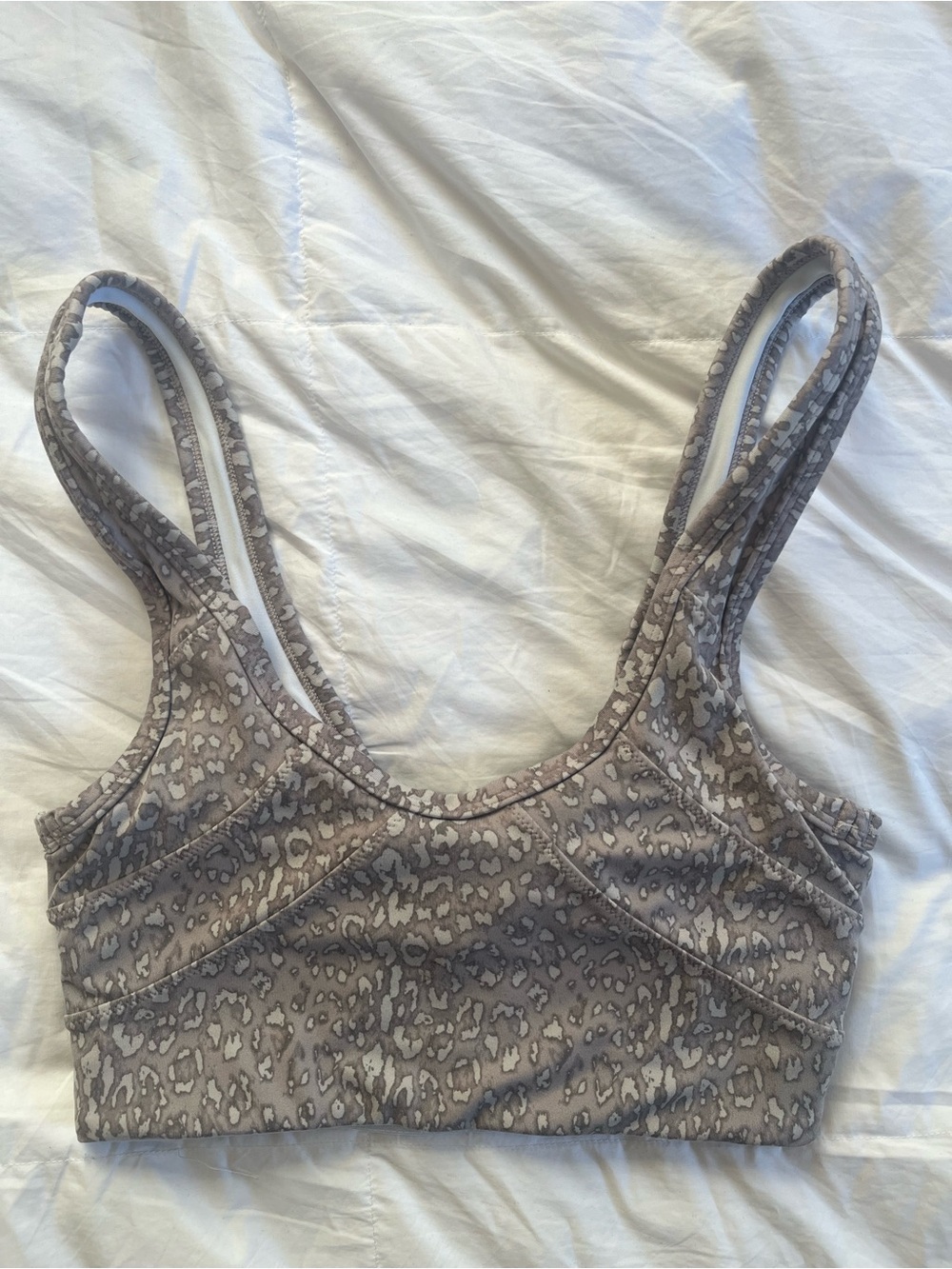 Varley Kellam Wrap Front Sports Bra Neutral Leopard Animal Print Yoga Workout XS - Picture 5 of 8